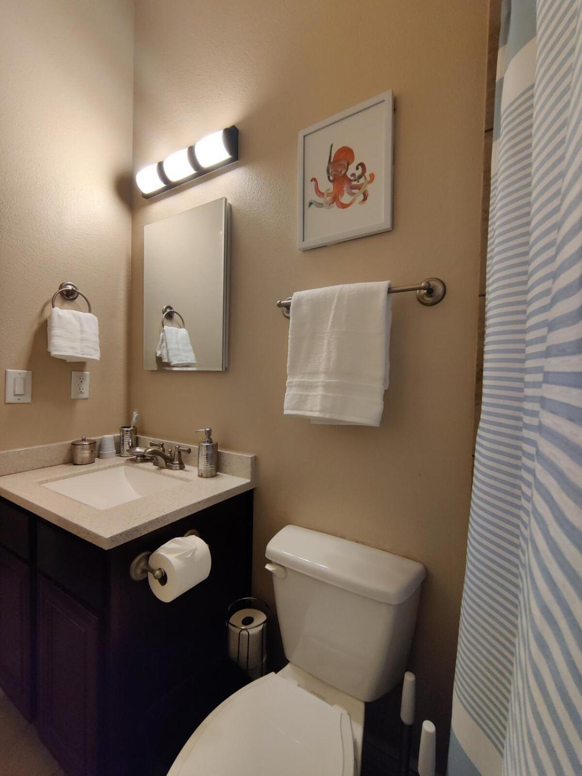 Wonderful, Plush & Luxurious 3 Bed Room Home El Paso Bagian luar foto