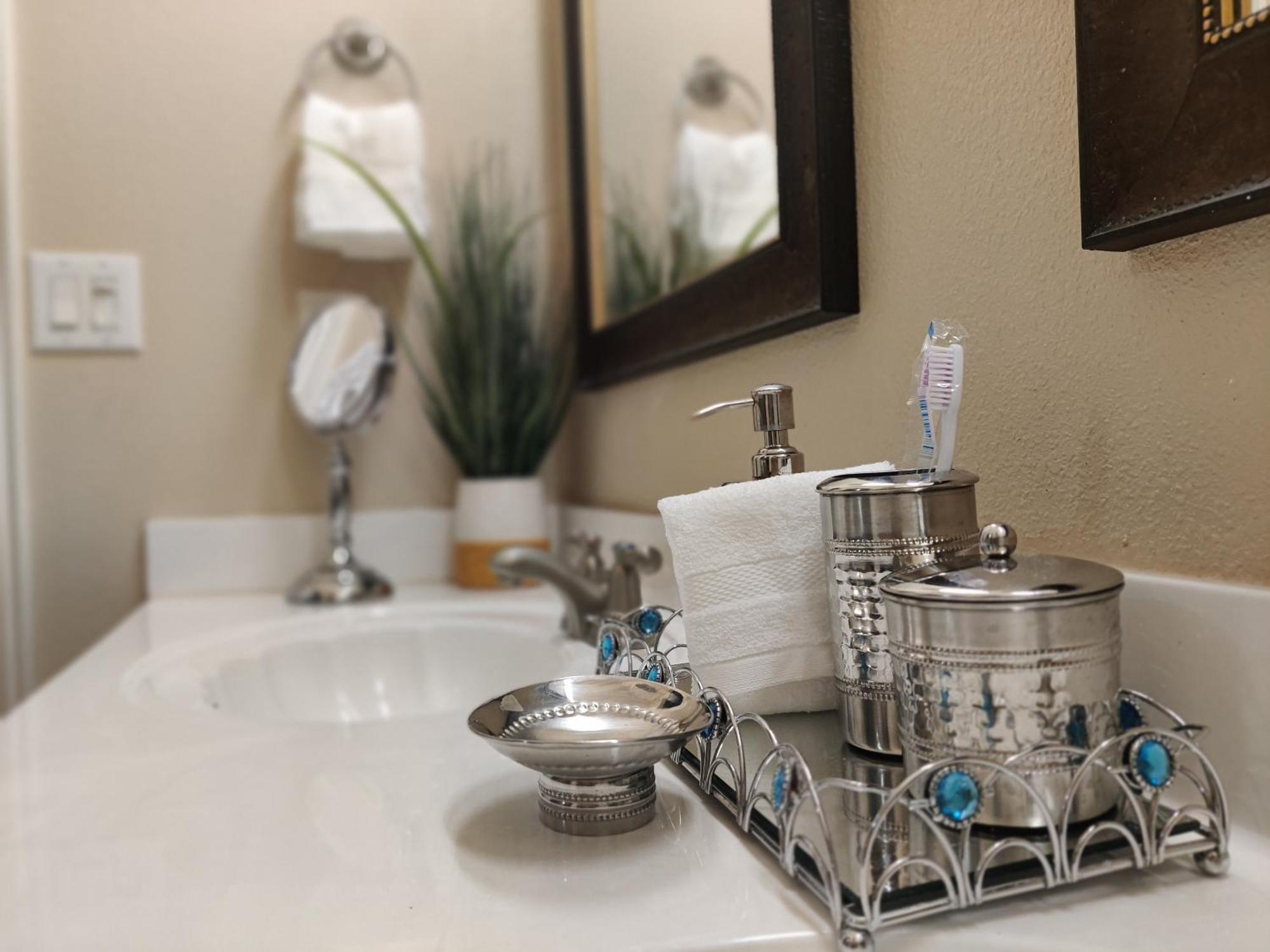 Wonderful, Plush & Luxurious 3 Bed Room Home El Paso Bagian luar foto